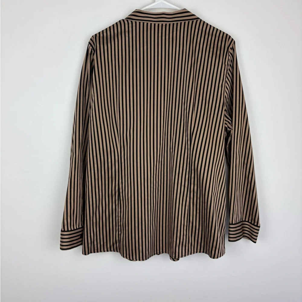 Chico's Black and Tan Striped Button Down size 16/18 (3) 100% Cotton office EUC - Picture 7 of 11